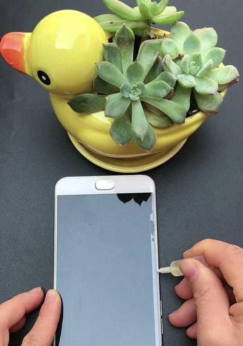 钢化膜白边问题探析（白边形成原因及解决方案）