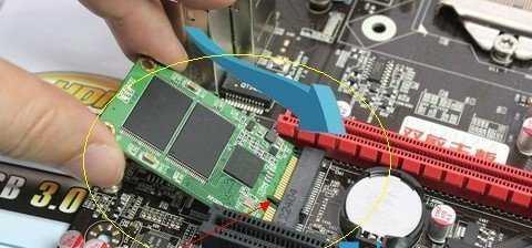 教你如何使用新固态硬盘通过U盘安装操作系统（以新固态硬盘为载体，使用U盘快速安装操作系统）